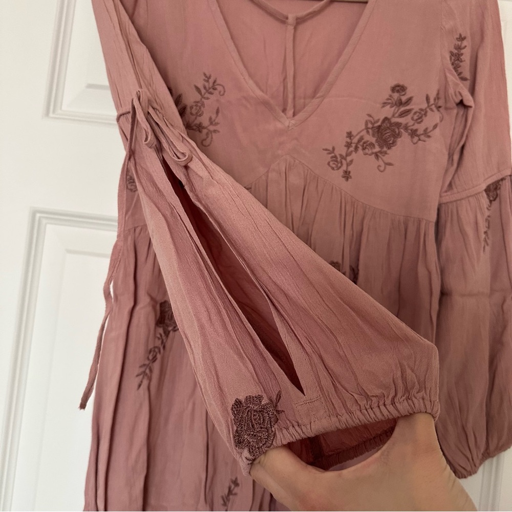 American Eagle Floral Embroidered Dress - Picture 3 of 5